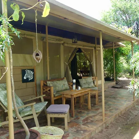 Ikweta Safari Camp Hotel Maua Exterior photo