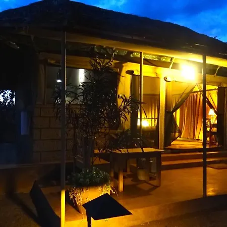 Ikweta Safari Camp Hotel Maua Exterior photo