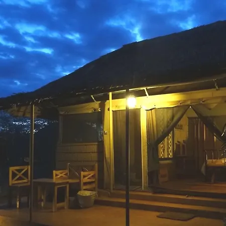 Ikweta Safari Camp Hotel Maua Exterior photo