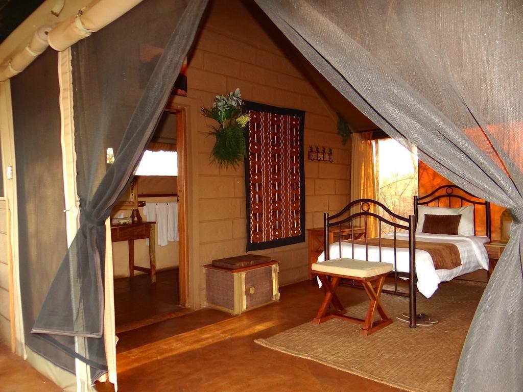 Ikweta Safari Camp Maua