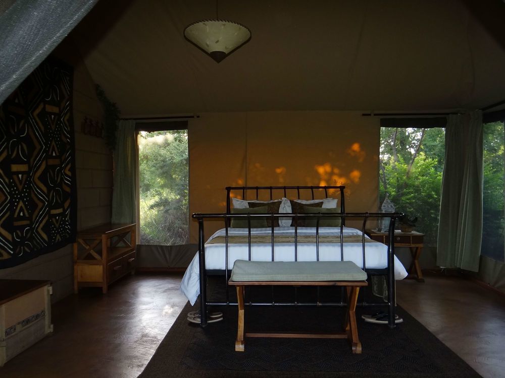 Ikweta Safari Camp Luxury tent 3*